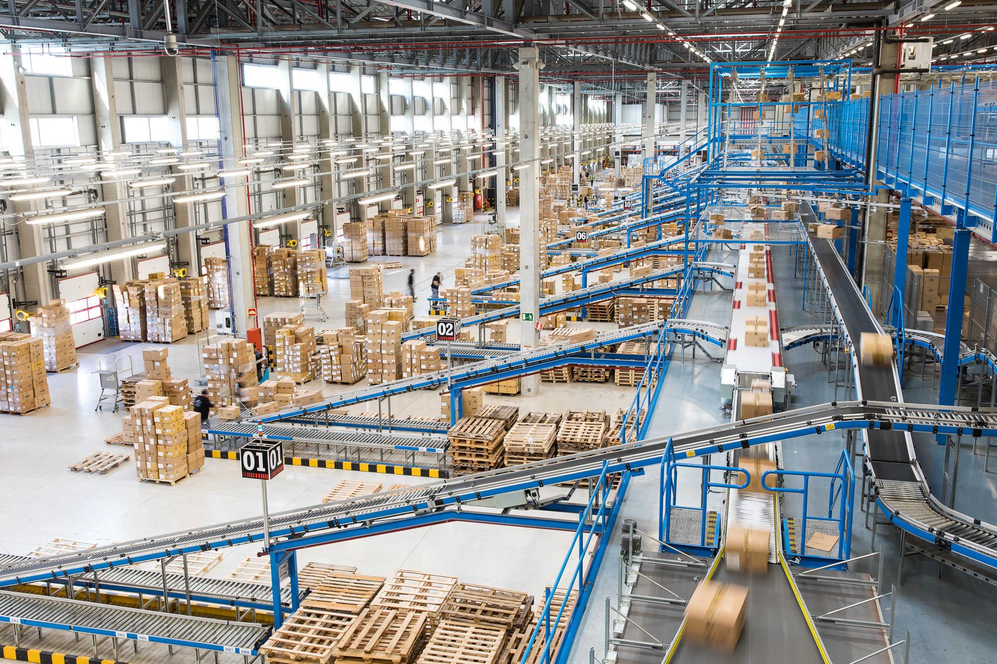 E-commerce Logistics Trends: Faster Delivery and Flexible Fulfillment
